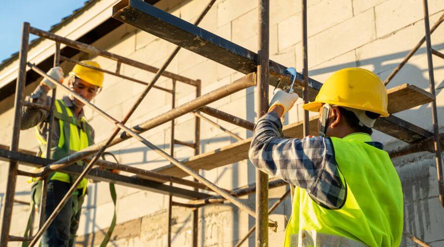 Expert flood damage restoration services in Mousie, KY